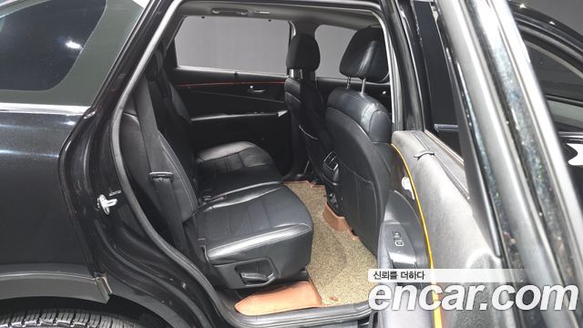 Kia Sorento 2017 — photo 18
