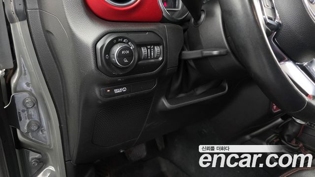 Jeep Gladiator 2022 — photo 18
