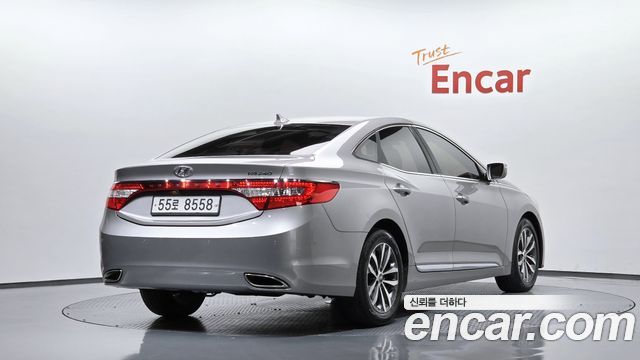 Hyundai Grandeur 2011 — photo 2