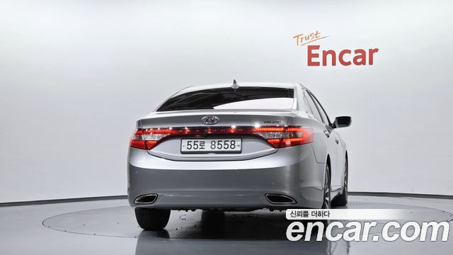 Hyundai Grandeur 2011 — photo 4