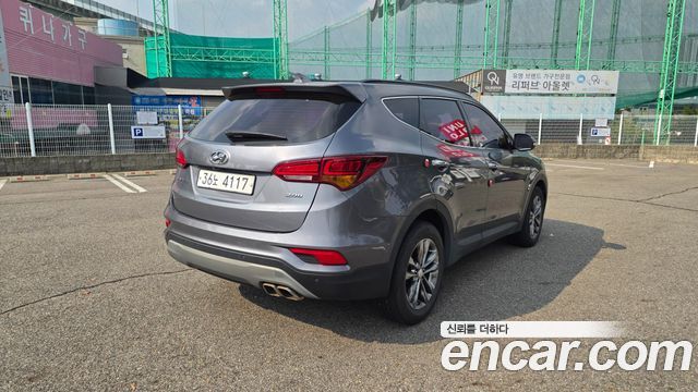 Hyundai Santafe 2018 — photo 17