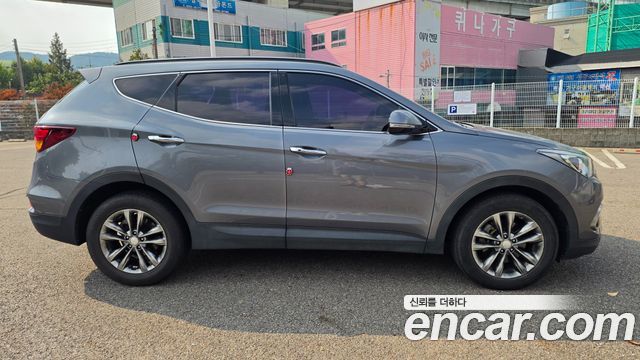 Hyundai Santafe 2018 — photo 18