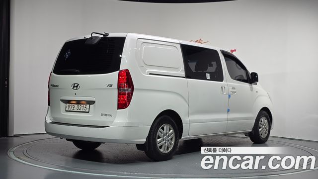 Hyundai Starex 2018 — photo 2