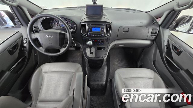 Hyundai Starex 2018 — photo 10