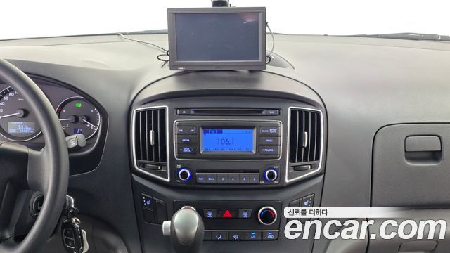 Hyundai Starex 2018 — photo 20