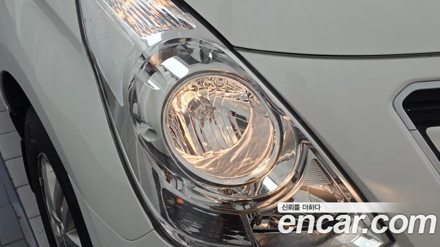 Hyundai Starex 2018 — photo 8