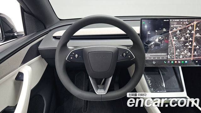 Tesla Model Y 2026 — photo 20