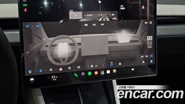 Tesla Model Y 2026 — photo 30