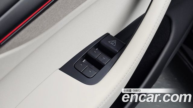 Tesla Model Y 2026 — photo 34