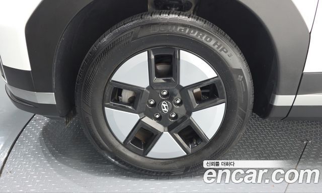 Hyundai Santafe 2025 — photo 5