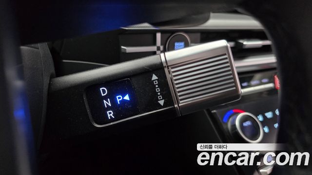 Hyundai Santafe 2025 — photo 12