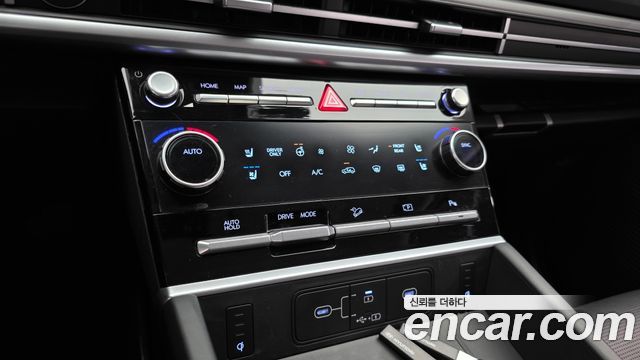 Hyundai Santafe 2025 — photo 24