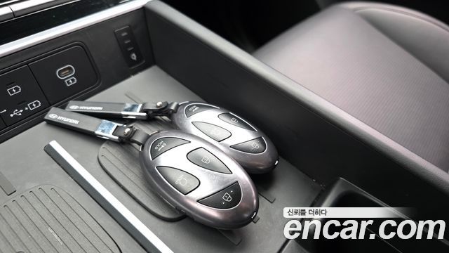 Hyundai Santafe 2025 — photo 27