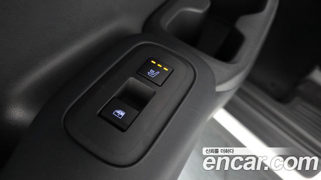 Hyundai Santafe 2025 — photo 32