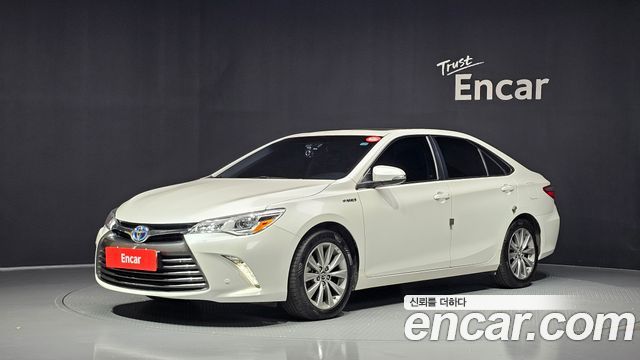 Toyota Camry 2016 — photo 1