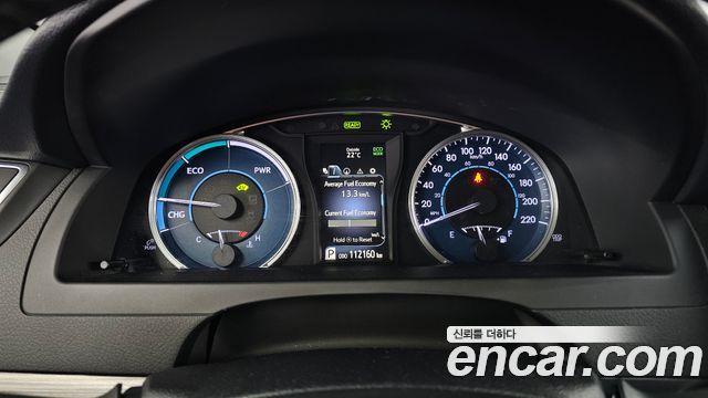 Toyota Camry 2016 — photo 8