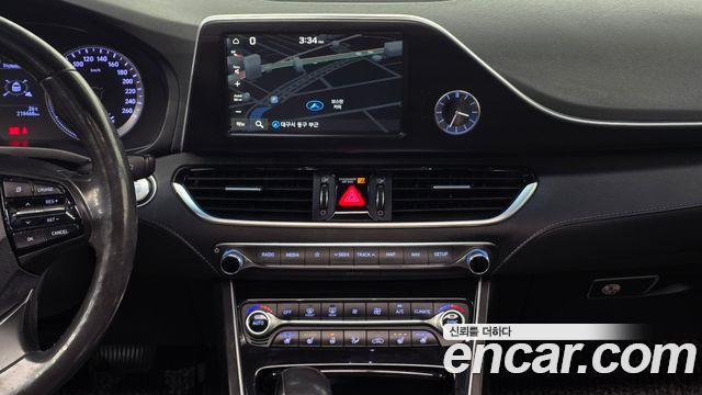 Hyundai Grandeur 2018 — photo 16
