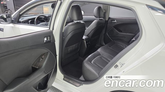 Kia K5 2013 — photo 17