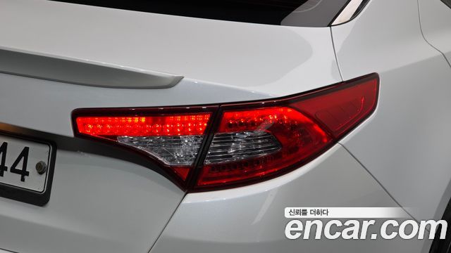 Kia K5 2013 — photo 9