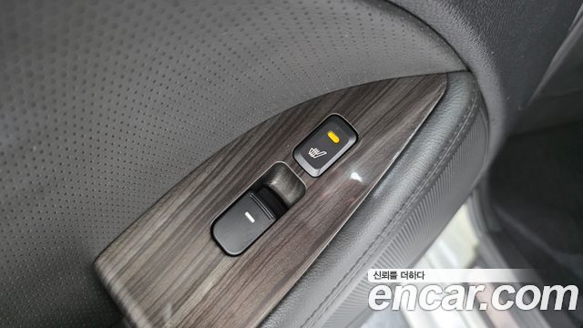 Kia K5 2013 — photo 31