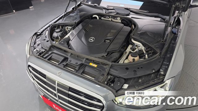 Mercedes-Benz S-Class 2021 — photo 6