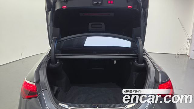 Mercedes-Benz S-Class 2021 — photo 20