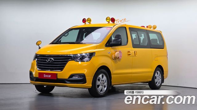 Hyundai Starex 2020 — photo 1