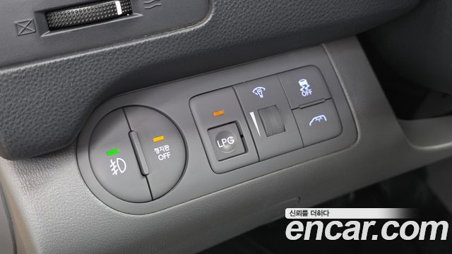 Hyundai Starex 2020 — photo 19