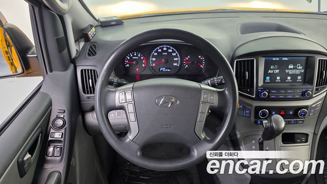 Hyundai Starex 2020 — photo 21
