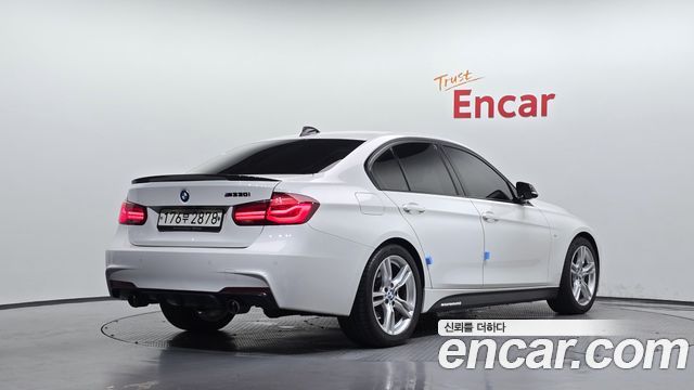 BMW 3-Series 2018 — photo 2