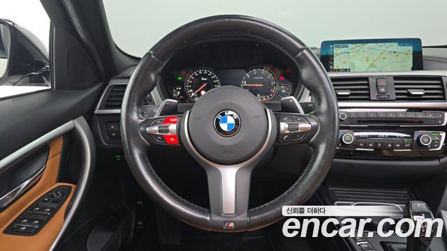 BMW 3-Series 2018 — photo 16