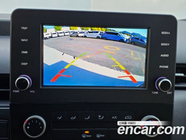 Hyundai Staria 2022 — photo 8