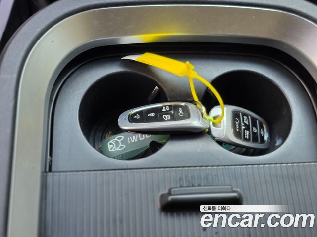 Hyundai Staria 2022 — photo 12