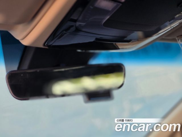 Hyundai Staria 2022 — photo 13
