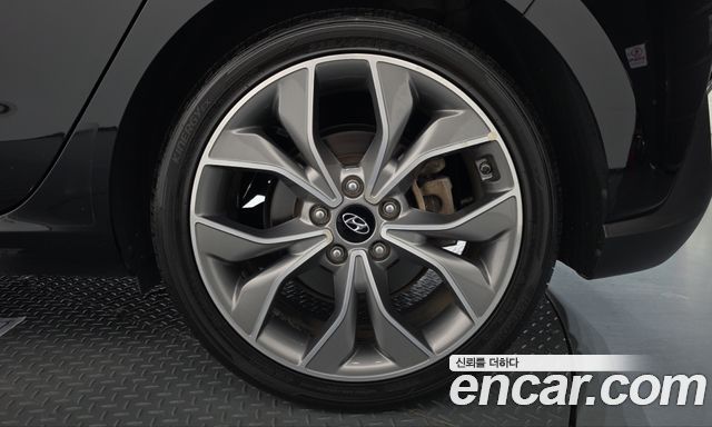 Hyundai i30 2019 — photo 7