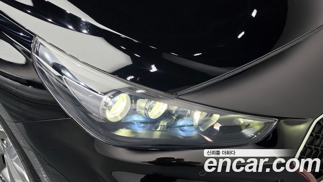 Hyundai i30 2019 — photo 8