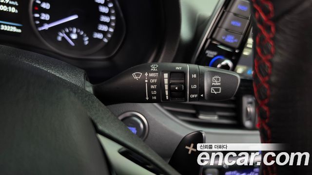 Hyundai i30 2019 — photo 30