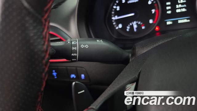 Hyundai i30 2019 — photo 35