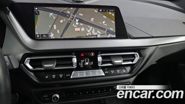 BMW 1-Series 2023 — photo 19