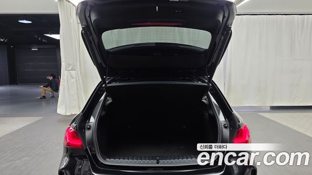 BMW 1-Series 2023 — photo 26