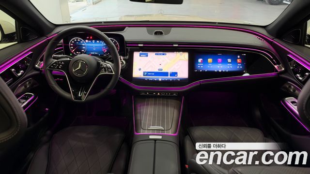 Mercedes-Benz E-Class 2025 — photo 7