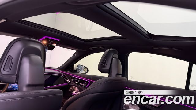 Mercedes-Benz E-Class 2025 — photo 13