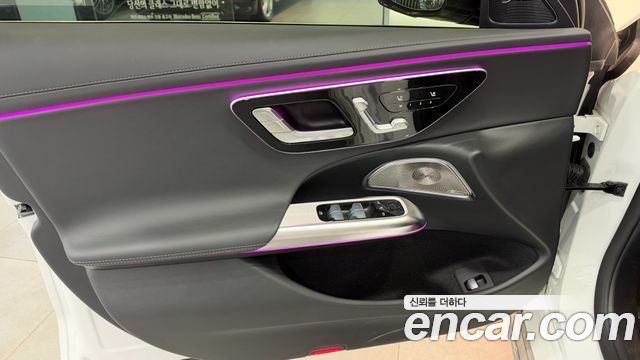 Mercedes-Benz E-Class 2025 — photo 14