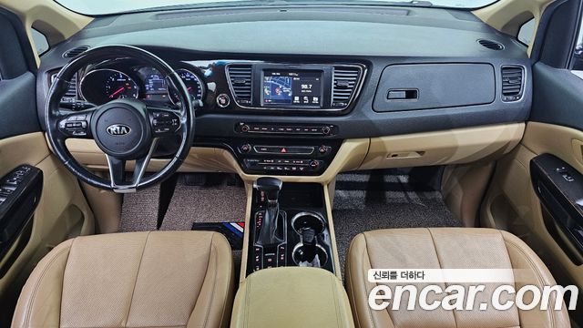 Kia Canival 2019 — photo 7