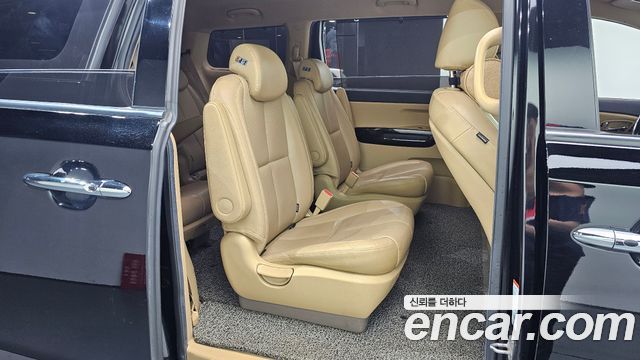 Kia Canival 2019 — photo 11