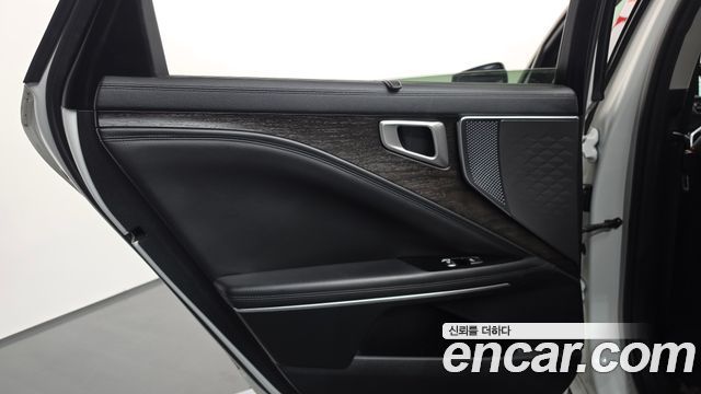 Kia K8 2022 — photo 15