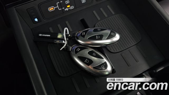 Hyundai Santafe 2024 — photo 38