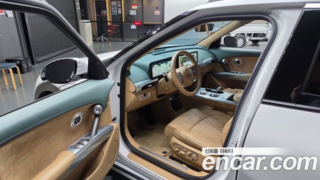 Genesis GV60 2022 — photo 13
