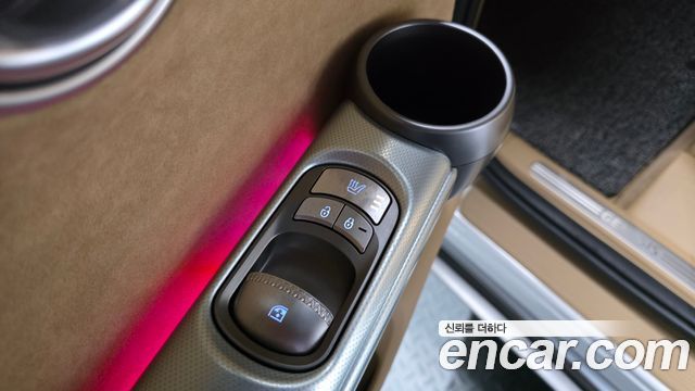 Genesis GV60 2022 — photo 35