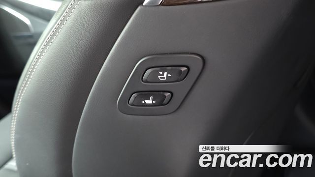 Genesis G90 2021 — photo 36